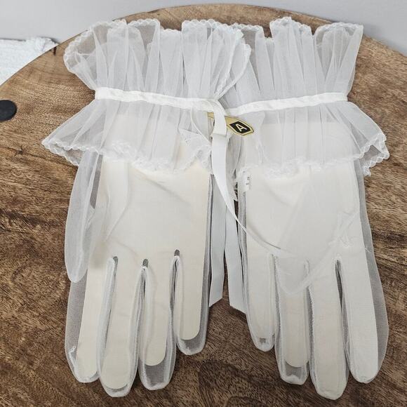 Unbranded Accessories - Vintage White Sheer Ruffled Regency Victorian Coquette Gloves Size Small